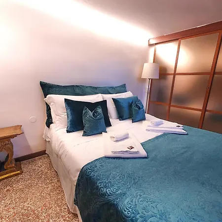 Casa Bruver Biennale Apartment *